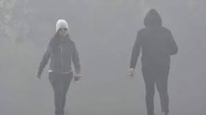 मौसम में घुलने लगी ठंडक, गुलाबी सर्दी का एहसास
