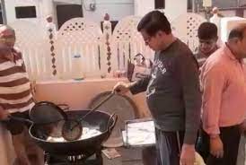 मंदिरों में लगाया अन्नकूट का भोग:सुबह से तैयारियों में जुटे सेवादार, प्रसाद ग्रहण करने को लगी लाइनें
