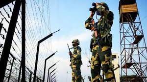राजस्थान से लगी भारत-पाक सीमा पर BSF ने ड्रोन को खदेड़ा, साढ़े तीन किलोग्राम हेरोइन खेत में पड़ी मिली