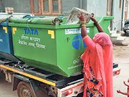 घर-घर कचरा संग्रहण:कमर्शियल और आवासीय क्षेत्र में वसूलेंगे यूजर चार्ज, फर्म काे हिदायत- 45 दिन में वसूली नहीं ताे लगेगी पेनल्टी
