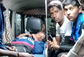 स्कूली खेलकूद में खिलाड़ी घायल:बिना हेलमेट सॉफ्टबॉल खेल रहा था, सिर पर गेंद लगने पर गंभीर घायल, अस्पताल में भर्ती