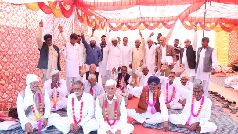 चार को जबरन करवाया भर्ती तो चार किसान और बैठे अनशन पर