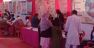 अग्निकर्म, होम्योपैथी, यूनानी तकनीक से हो रहा इलाज:आरोग्य मेले में पहुंच रहे लोग, दूसरे दिन हर स्टॉल पर लोगों की भीड़
