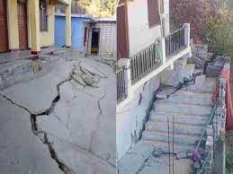जोशीमठ में प्रभावितों को अभी डेढ़ लाख की मदद:शिफ्टिंग के लिए 50 हजार मिलेंगे…फिलहाल 2 होटल तोड़े जाएंगे, घर नहीं