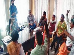 कक्ष को लेकर विवाद:मेयर से बाेली आरओ मीणा-आप सोच रही हो गुंडागर्दी करोगी, मैं 100 गुंडे बुला सकती हूं