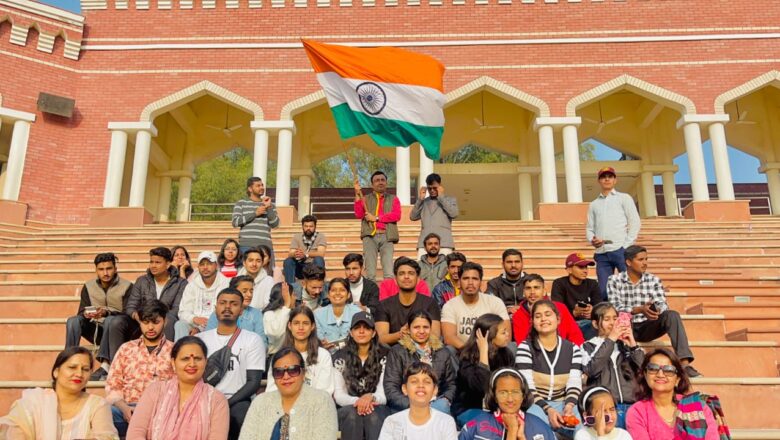 डी.ए.वी. के विद्यार्थियों का हुसैनीवाला बॉर्डर भ्रमण