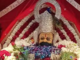 खाटू नरेश के गूंजे जयकारे:एकादशी पर शहर के कई इलाकों से पहुंची ध्वज यात्राएं, सत्रह घंटे का संकीर्तन शुरू