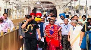 पवित्र हरमंदिर साहिब शांति व सद्भावना पैदा करता है : मुर्मू
