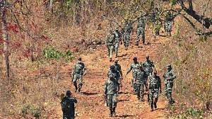 झारखंड पुलिस ने मुठभेड़ में 5 नक्सलियों को किया ढेर, 2 के सिर पर था 25-25 लाख का इनाम
