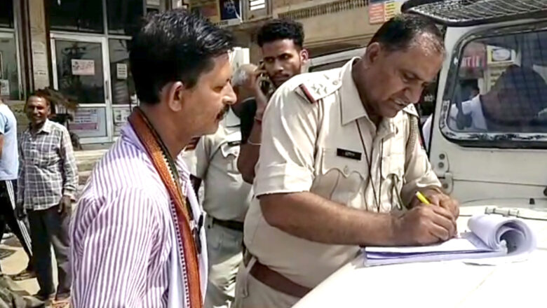 हेलमेट न पहनने वाले दुपहिया चालकों के खिलाफ की कार्रवाई