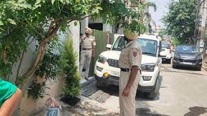 लुधियाना में लूट: एटीएम में कैश जमा करने वाली कंपनी में घुसे लुटेरे, कर्मियों को बंधक बना सात करोड़ लेकर फरार