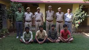 धौलपुर पुलिस की धरपकड़ में पकड़े गए 16 छटे हुए बदमाश