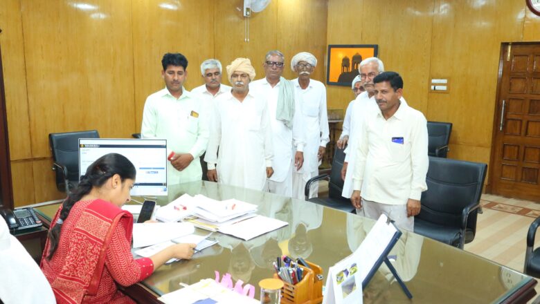 आबादी के निकट हड्डी पिसाई संयंत्र स्थापित करने का विरोध, किया प्रदर्शन