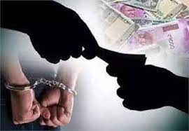एएसआई दस हजार रुपये रिश्वत लेते गिरफ्तार