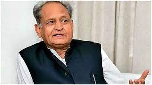 मानहानि केस पर कोर्ट में पेश हुए गहलोत, कहा – ‘शिकायतकर्ता उपस्थित ही नहीं हो रहे, ऐसे में बरी किया जाए’