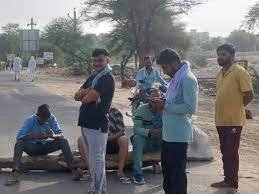 खाजूवाला को अनूपगढ़ में शामिल करने का विरोध:7 दिन से बाजार बंद, हजारों लोग सड़कों पर; महिलाएं भी मैदान में