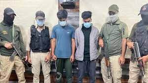 श्रीनगर में बड़े हमले की थी साजिश, पुलिस ने आतंकियों के 3 सहयोगियों को किया गिरफ्तार