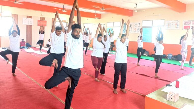 ‘एसकेडी स्पेशल योगासन श्रृंखला’ की तैयारी जोरों पर
