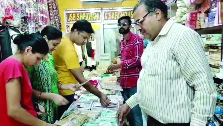 रक्षाबंधन के त्योहार को लेकर बाजार हुए गुलजार