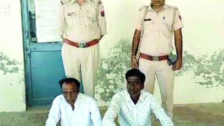 चोरी करने के मामले में दो भाई गिरफ्तार